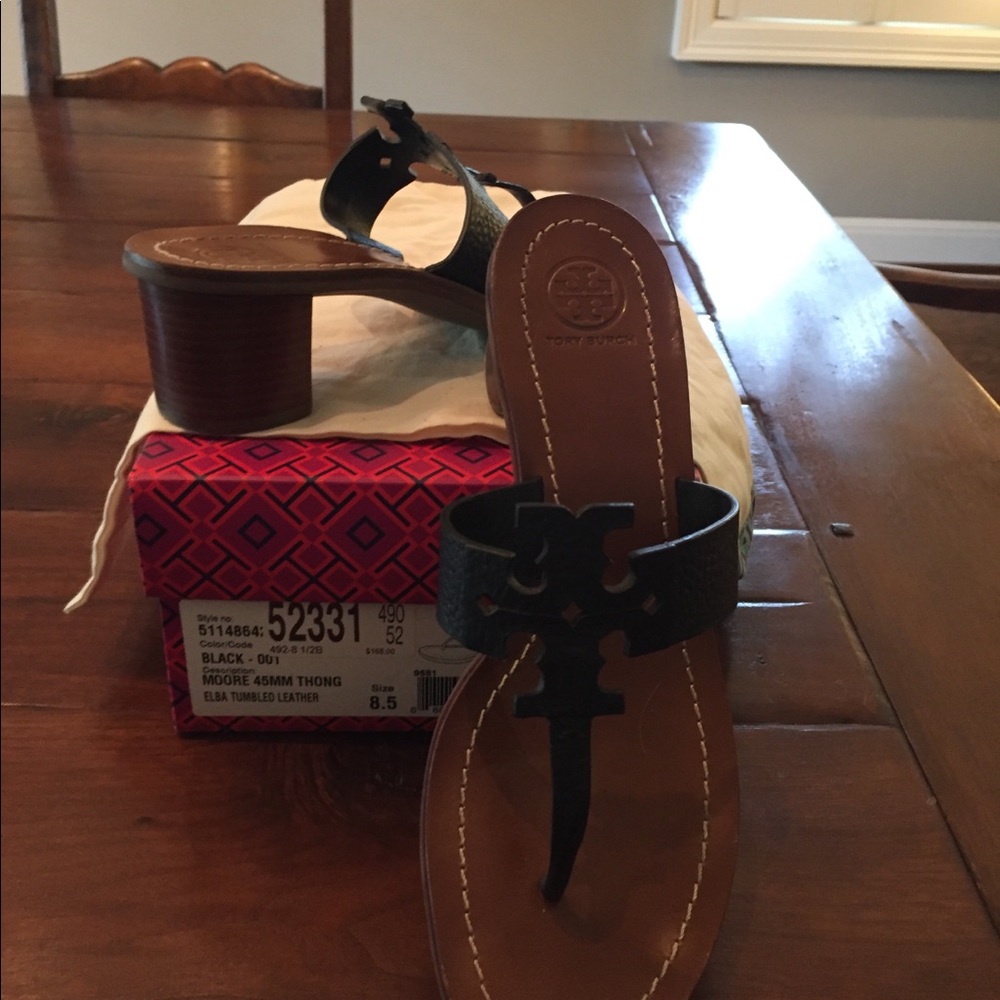 Tory Burch sandals - Picture 2 of 2